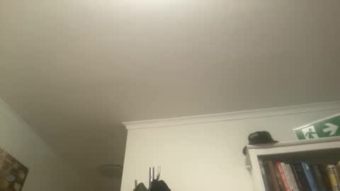 freddy3399 online show from December 18, 2025, 8:42 am