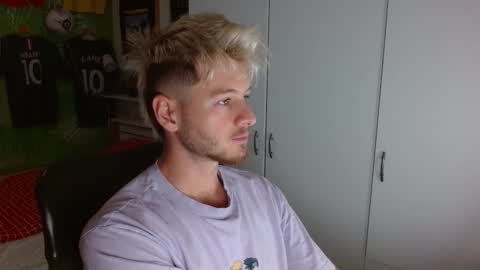 Snapshot of freddy_star chatting on September 29, 2025, 10:31 am Frederick Perin online show from September 29, 2025, 10:31 am