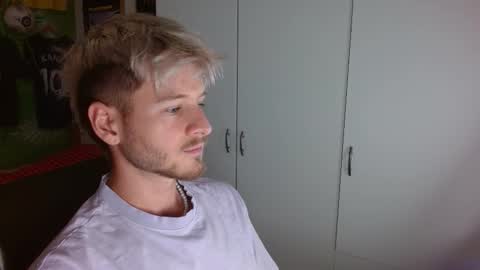 Snapshot of freddy_star chatting on October 8, 2025, 11:52 am Frederick Perin online show from October 8, 2025, 11:52 am