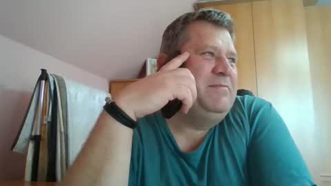 freeboy80180 online show from September 22, 2025, 12:18 pm