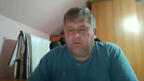 freeboy80180 online show from October 22, 2025, 5:13 pm