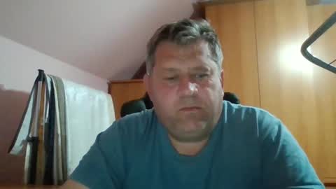 freeboy80180 online show from October 28, 2025, 5:48 pm