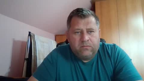 freeboy80180 online show from November 20, 2025, 12:05 pm