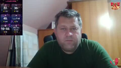 freeboy80180 online show from December 18, 2025, 7:53 pm