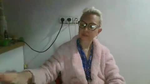 Snapshot of freediana chatting on February 5, 2026, 2:27 am Diana online show from February 5, 2026, 2:27 am