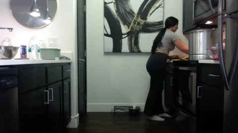 Snapshot of freesoulmovement chatting on January 27, 2025, 10:49 pm jasmineandaladin69 online show from January 27, 2025, 10:49 pm