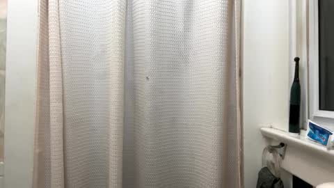 freethebirdclouds online show from September 11, 2025, 8:14 am