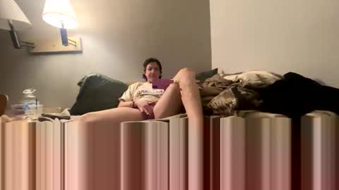 freethebirdclouds online show from March 4, 2026, 3:23 am