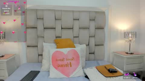 Snapshot of frehia_dimou chatting on October 7, 2025, 11:40 am Frehia online show from October 7, 2025, 11:40 am