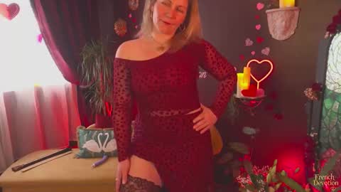 Louise or Lou 3 online show from February 14, 2026, 1:41 pm