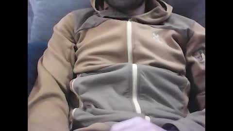 Snapshot of frencheeboy chatting on November 28, 2025, 5:37 pm frencheeboy online show from November 28, 2025, 5:37 pm