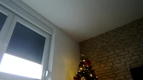 Horny french hard online show from December 8, 2024, 9:46 am