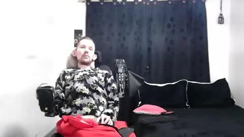 Snapshot of frenchroulette chatting on December 16, 2024, 1:31 am Thomas y Sophia online show from December 16, 2024, 1:31 am