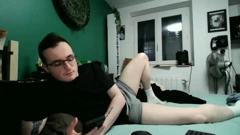 Snapshot of frenchyian chatting on February 25, 2026, 12:37 pm Ian online show from February 25, 2026, 12:37 pm