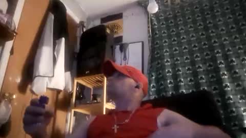 fresh10ne7 online show from April 12, 2026, 3:33 am