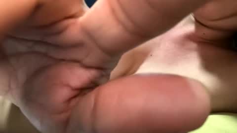 Snapshot of freshlittlepinayxxx chatting on February 9, 2026, 6:12 pm carolina online show from February 9, 2026, 6:12 pm