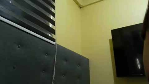 Snapshot of freshlittlepinayxxx chatting on April 6, 2026, 6:03 am carolina online show from April 6, 2026, 6:03 am