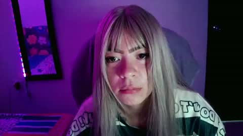 fresiitaa_1 online show from July 13, 2026, 6:44 pm
