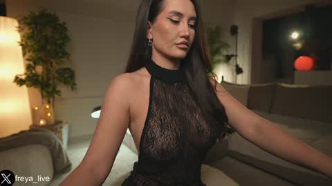 Freya online show from February 1, 2026, 5:44 pm