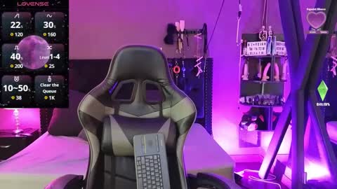     online show from February 9, 2025, 3:00 am