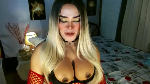 Snapshot of freya_lovestocum chatting on July 1, 2026, 7:13 pm Miss Frea online show from July 1, 2026, 7:13 pm