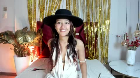 Freya Cameron online show from April 10, 2026, 12:54 pm