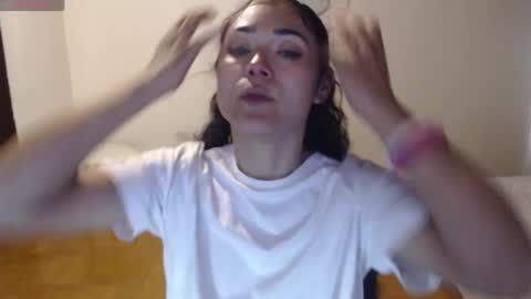 Snapshot of freyarouge chatting on May 11, 2026, 6:49 pm freyarouge online show from May 11, 2026, 6:49 pm