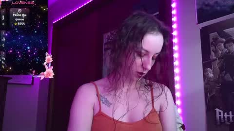 Snapshot of freythegemini chatting on October 1, 2025, 2:39 am FreyaTheGemini online show from October 1, 2025, 2:39 am