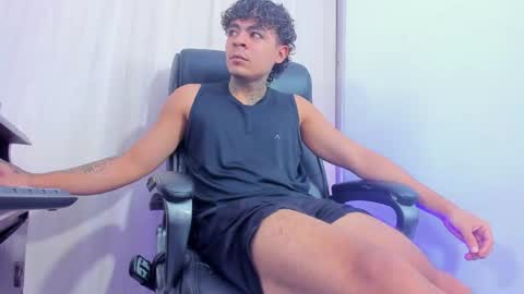 freyva_ online show from June 19, 2026, 3:05 pm