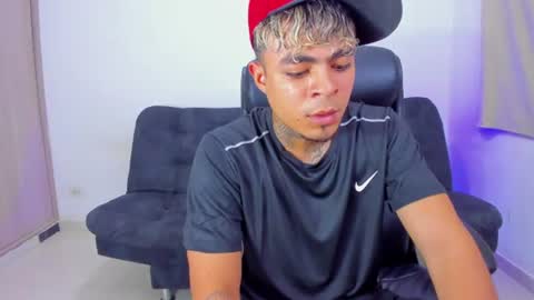freyva_ online show from July 10, 2026, 12:59 am