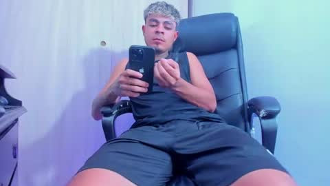 freyva_ online show from July 24, 2026, 2:09 am