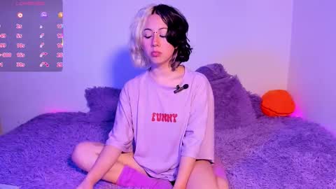 Snapshot of frida_lassi_ chatting on September 21, 2025, 9:05 pm frida_lassi_ online show from September 21, 2025, 9:05 pm