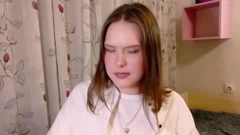 Polly online show from April 11, 2026, 6:01 pm