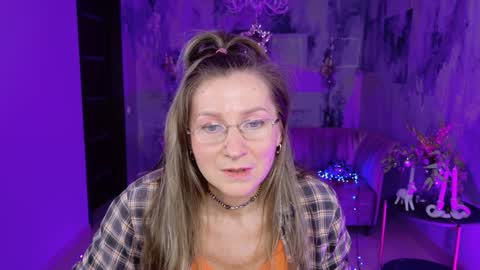 Snapshot of fridatander chatting on January 2, 2025, 12:03 pm Frida Tander online show from January 2, 2025, 12:03 pm