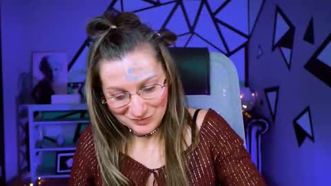 Snapshot of fridatander chatting on February 16, 2025, 7:27 pm Frida Tander online show from February 16, 2025, 7:27 pm