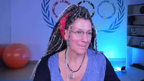 Snapshot of fridatander chatting on September 29, 2025, 1:27 pm Frida Tander online show from September 29, 2025, 1:27 pm