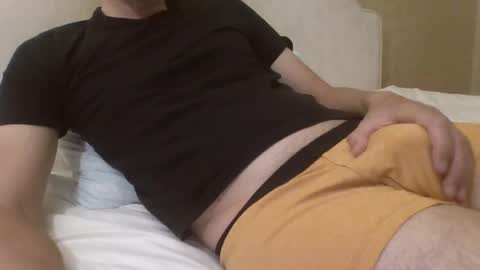 friendly_frank_18 online show from July 14, 2026, 12:57 am
