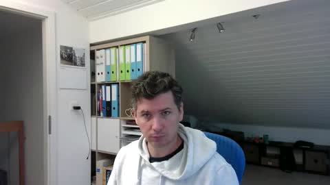 Snapshot of frikits chatting on October 22, 2025, 7:52 am Francois online show from October 22, 2025, 7:52 am