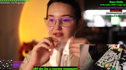 Snapshot of frogessjay chatting on December 24, 2024, 10:39 pm Jaywise Frogfoot online show from December 24, 2024, 10:39 pm