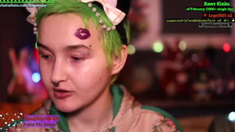 Snapshot of frogessjay chatting on February 14, 2025, 7:33 pm Jaywise Frogfoot online show from February 14, 2025, 7:33 pm