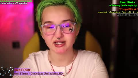 Snapshot of frogessjay chatting on February 22, 2025, 8:31 pm Jaywise Frogfoot online show from February 22, 2025, 8:31 pm