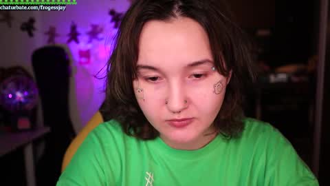   Jaywise Frogfoot  online show from December 1, 2025, 9:42 pm