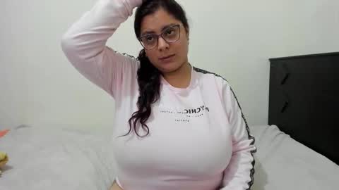 Snapshot of fromheaven_ chatting on October 8, 2025, 7:55 pm Lucy online show from October 8, 2025, 7:55 pm