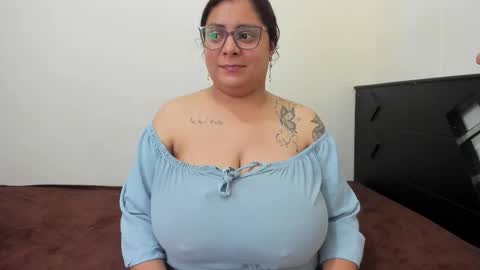 Snapshot of fromheaven_ chatting on November 10, 2025, 8:19 pm Lucy online show from November 10, 2025, 8:19 pm