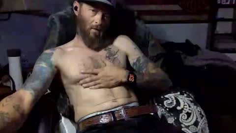 Snapshot of froski666 chatting on May 19, 2026, 3:35 am froski666 online show from May 19, 2026, 3:35 am