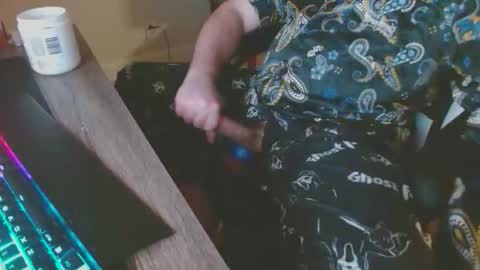 Snapshot of frozen_ice chatting on March 22, 2026, 5:49 pm frozen_ice online show from March 22, 2026, 5:49 pm