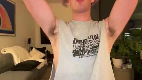 fruitybubble online show from April 2, 2026, 5:05 am