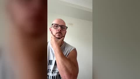 Snapshot of frypan68 chatting on March 2, 2026, 1:08 am frypan68 online show from March 2, 2026, 1:08 am