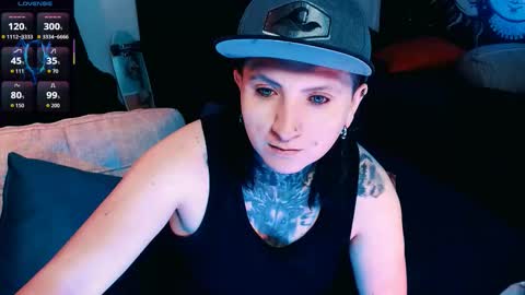 Snapshot of ftmblueyes chatting on September 24, 2025, 2:37 am HEHIM online show from September 24, 2025, 2:37 am