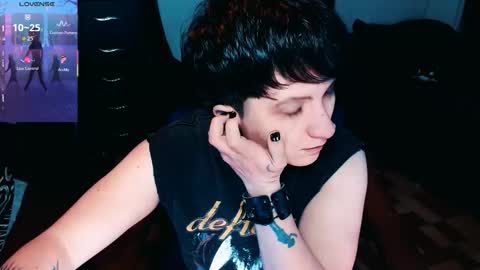 Snapshot of ftmblueyes chatting on October 21, 2025, 11:55 am HEHIM online show from October 21, 2025, 11:55 am